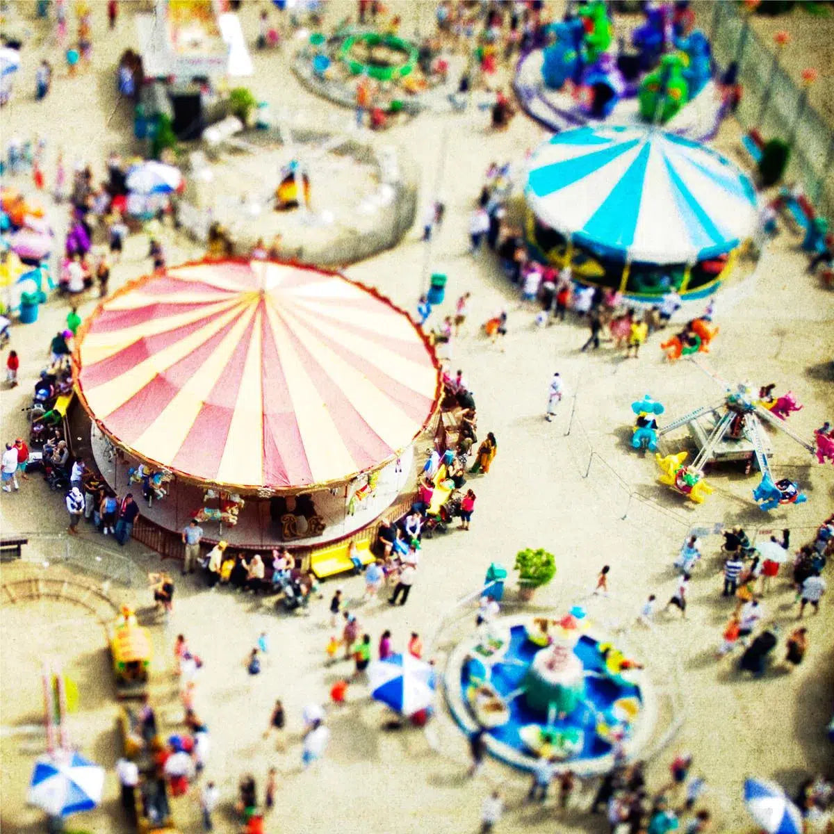 Carnivale Coney Island, by Mina Teslaru-PurePhoto