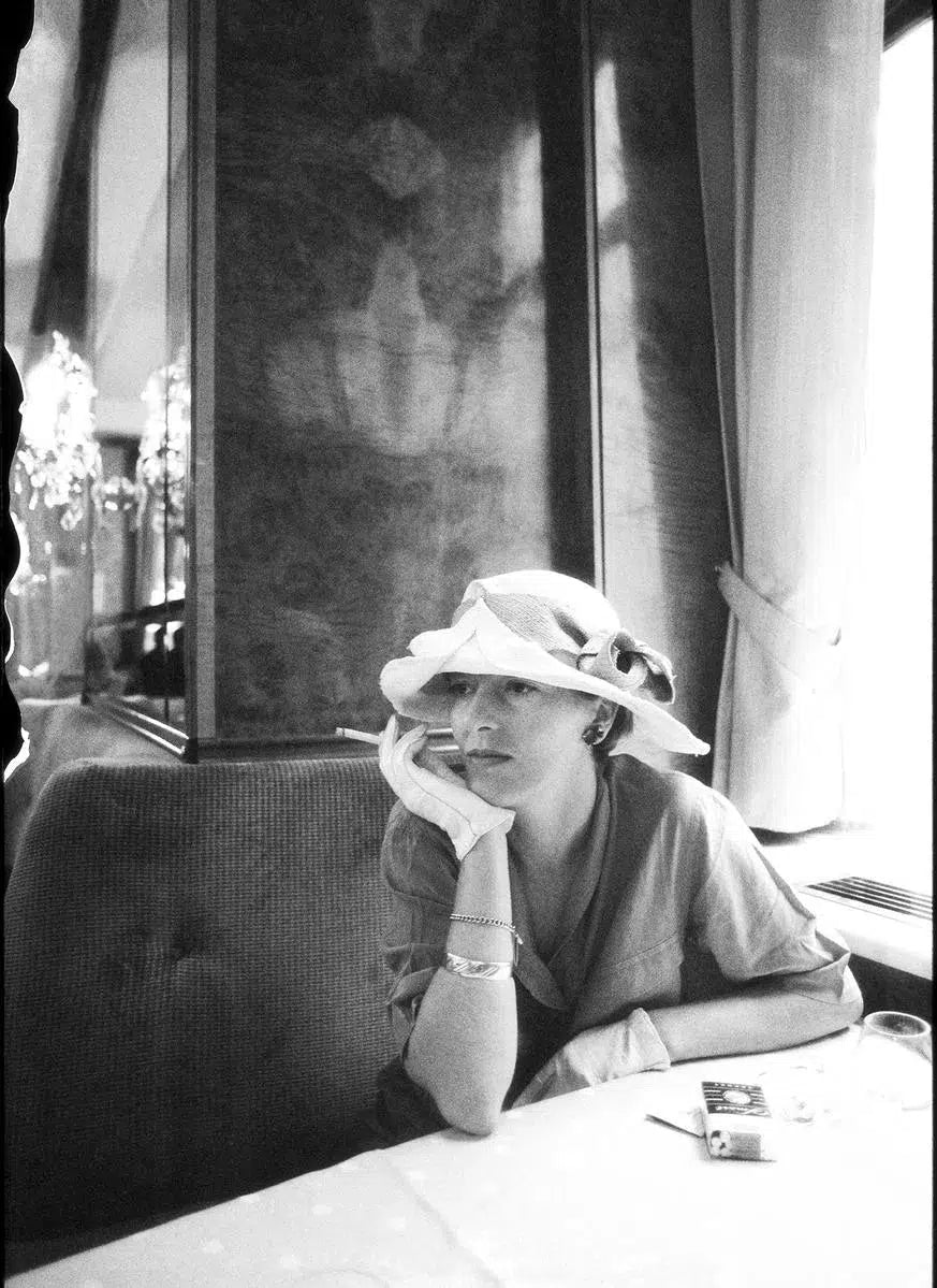 D in Cafe in Vienna, 1988, by Ivo Von Renner-PurePhoto