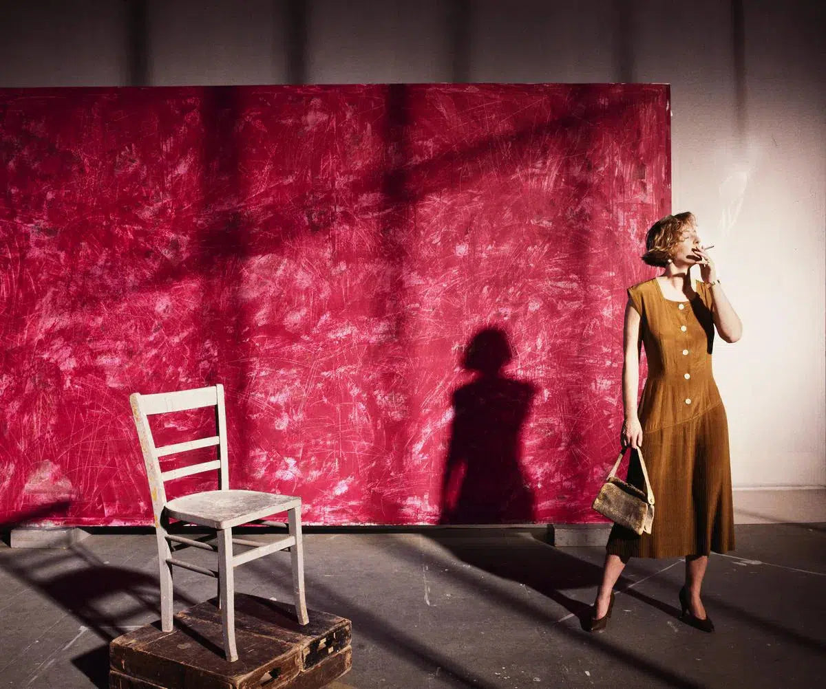 D smoking in front of a painting, by Ivo Von Renner-PurePhoto