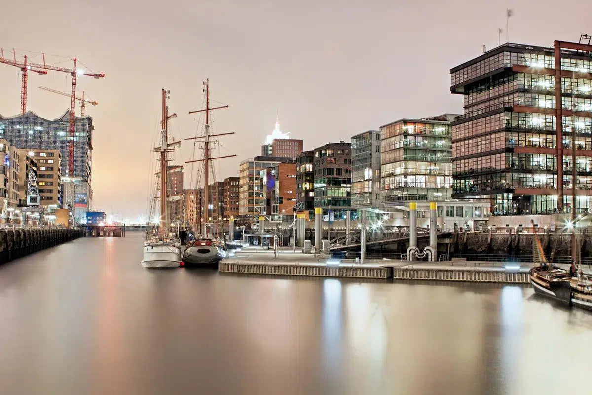 Big City Tranquillity, by Mitja Schneehage-PurePhoto