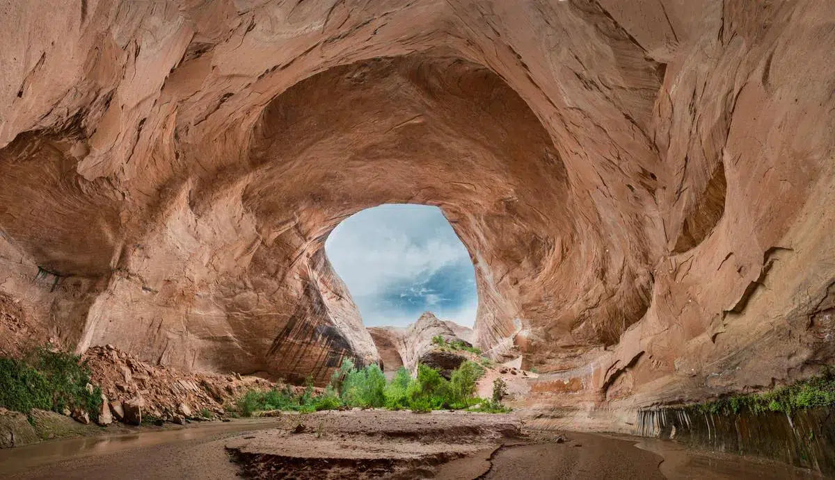 Meander in the Coyote Gulch, by Garret Suhrie-PurePhoto