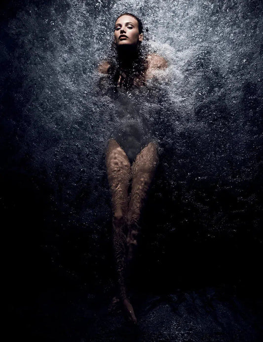 Underwater, by Greg Lotus-PurePhoto