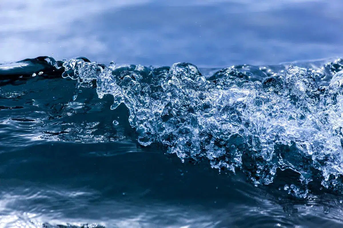 Wave sequence 2, by Mats Gustafsson-PurePhoto